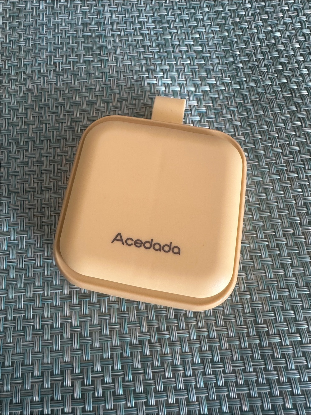 Acedada Compact Travel Case in Pale Yellow